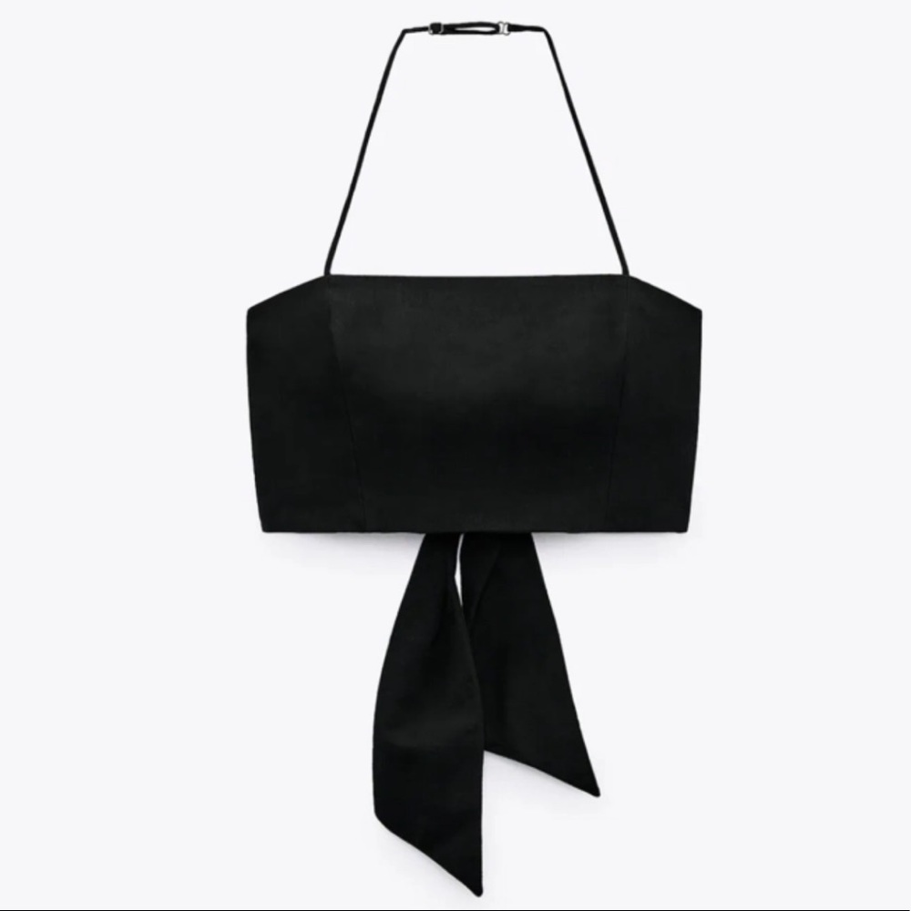 ❌❌SOLD❌❌
NWOT Zara black linen crop top